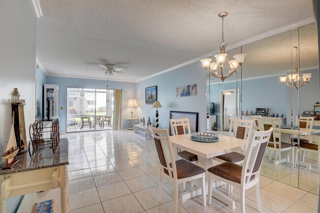 Building Photo - 646 Snug Harbor Dr