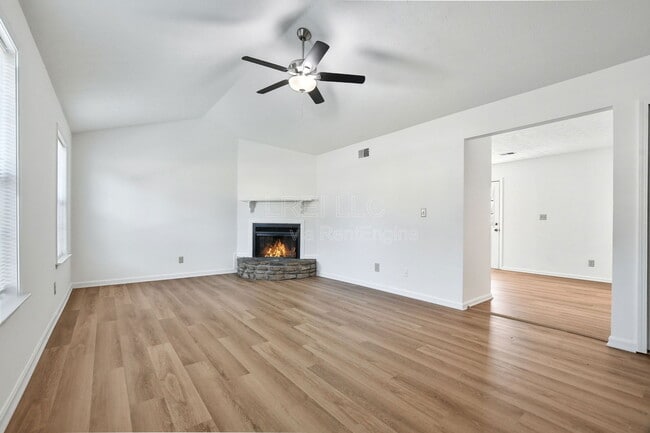 Photo - 5628 Wooded Lake Dr House