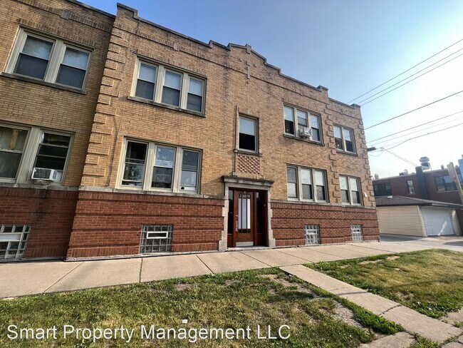 Building Photo - 2 br, 1 bath House - 3935 W. Altgeld St. - #B