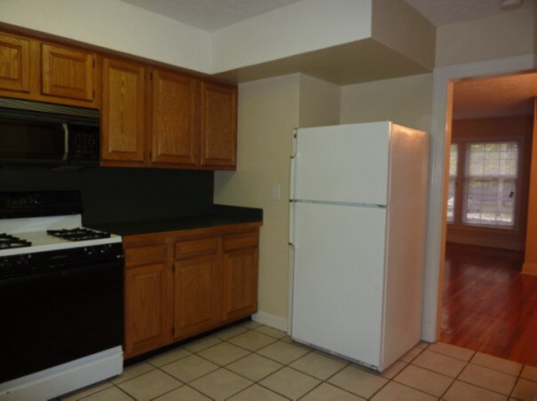 Foto del edificio - 3833 Elmwood Ave