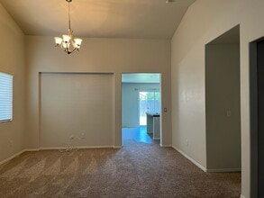 Building Photo - 1394 W Bella Oaks Way