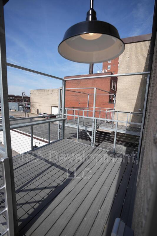 Foto del edificio - 718 Commercial St