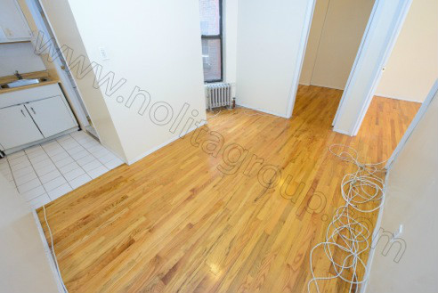 Building Photo - 371 BROOME St