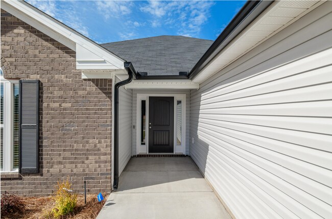 Building Photo - 8922 Snelling Dr