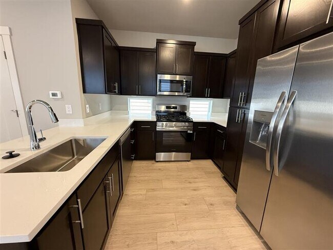 Foto del edificio - 7370 SE Madrone St