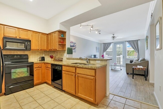 Building Photo - 276 Murcia Dr