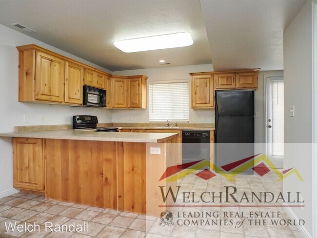 Building Photo - 3 br, 2.5 bath House - 1075 E 1675 S