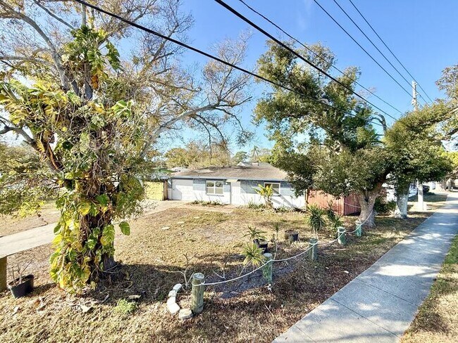 Building Photo - 5396 68th Way N