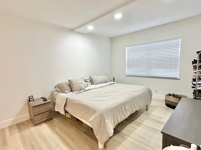 Foto del edificio - 1271 NW 13th St