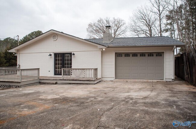 Foto del edificio - 1275 Gravel Ridge Rd