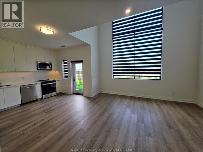 Building Photo - 4300 Laurier Pkwy