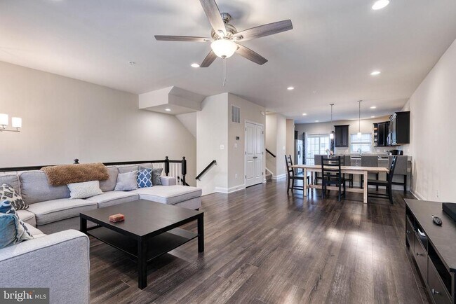 Foto del edificio - 1071 Red Clover Rd