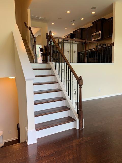 Building Photo - 607 Old Mill Village Dr