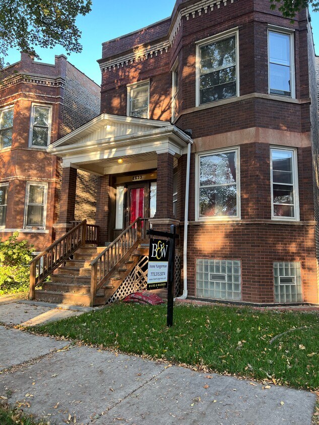 Primary Photo - 2533 N Springfield Ave