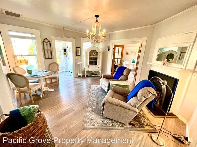Building Photo - 4 br, 3 bath House - 518 Congress Avenue