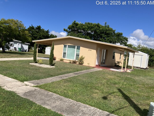 Foto del edificio - 21946 Hernando Ave