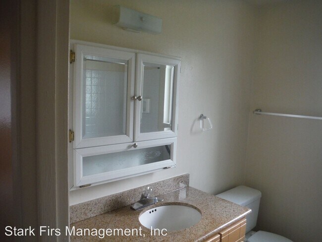 Foto del edificio - 16836 SE Stark St