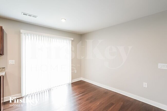 Foto del edificio - 903 Wilkinson Ln
