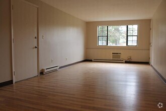 Building Photo - 14 Mayberry Dr