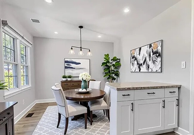 Foto del edificio - Room in House on Bilmark Ave