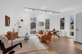 Building Photo - 328 Pacific Ave