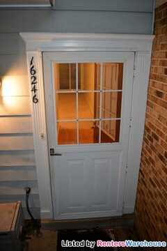 Building Photo - 16246 Taconic Cir