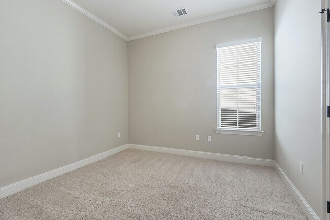 Building Photo - 4 bedroom in Lexington Park