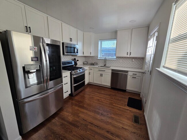 Foto del edificio - 6607 Hansford St