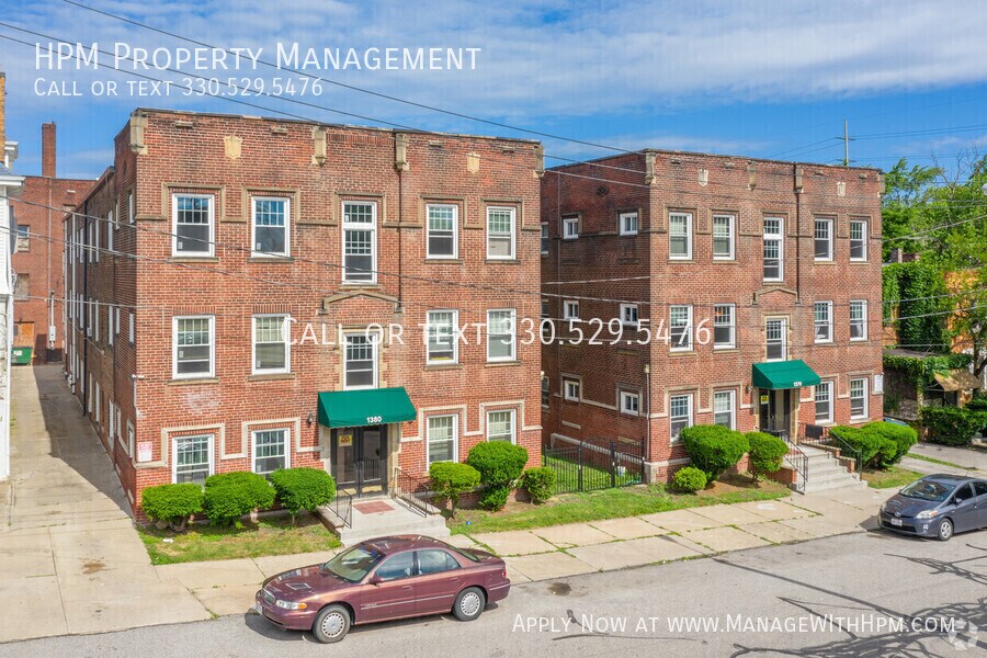 Foto principal - 1380 W 112th St