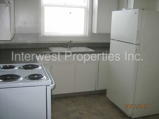 Building Photo - 617 SE 33rd Ave