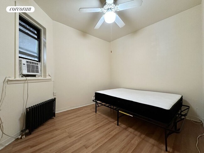 Foto del edificio - 434 E 75th St