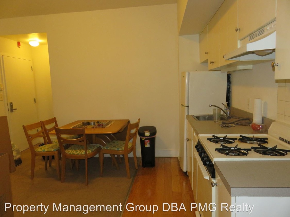 Primary Photo - 330 S Juniper St