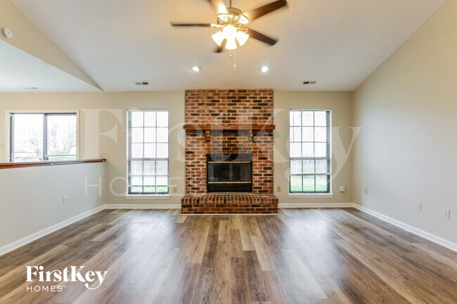 Foto del edificio - 6616 Bridger Ct