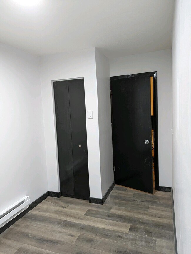 Foto del edificio - 480 Park St E