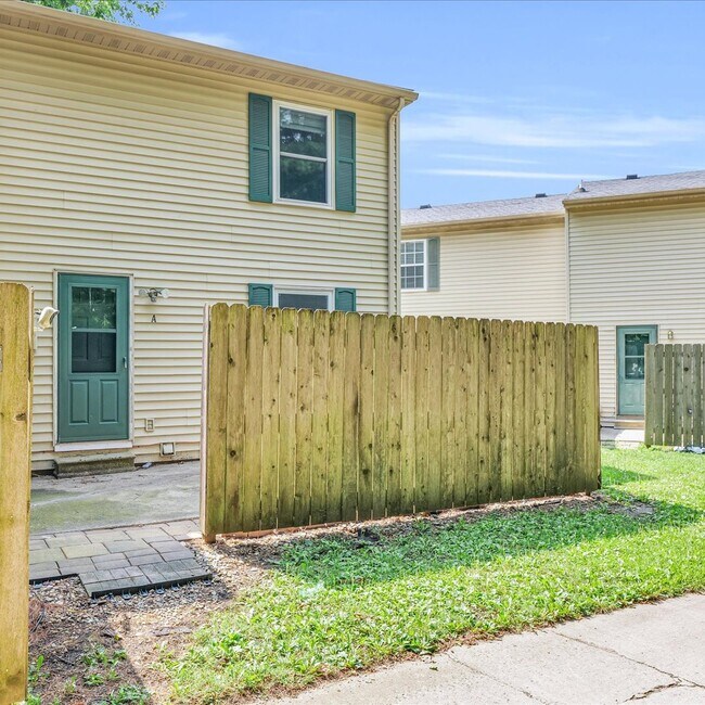 Building Photo - 610A English Creek Ct