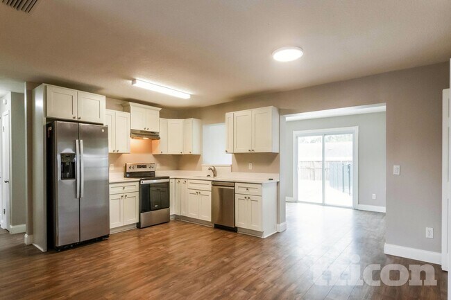 Foto del edificio - 2129 Willow Oak Dr
