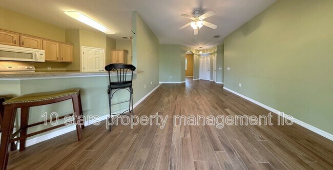 Foto del edificio - 745 Volterra Blvd