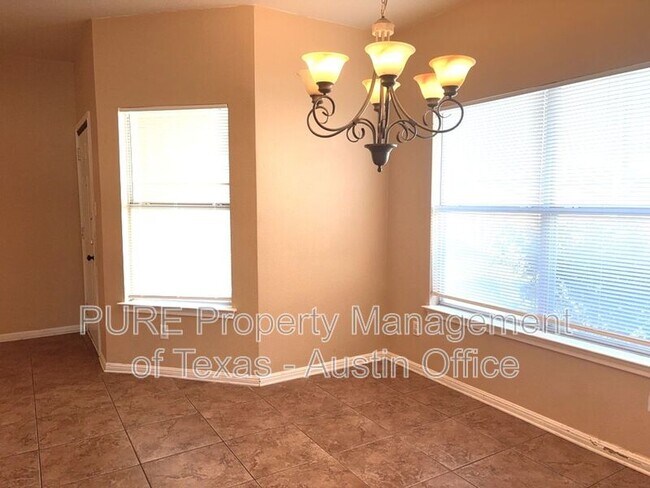 Foto del edificio - 2869 Southampton Way
