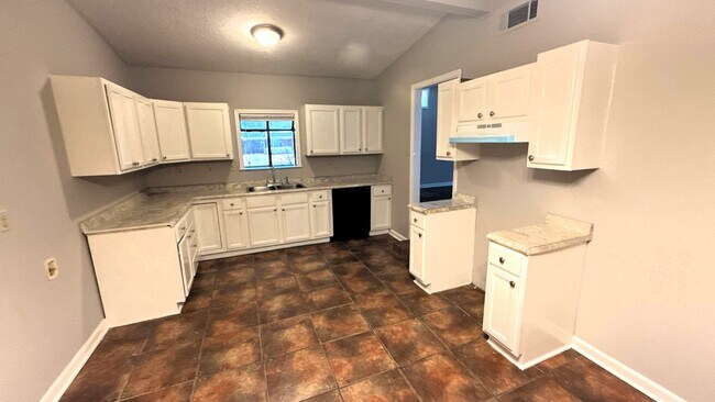 Foto del edificio - 4931 Cloister Ave
