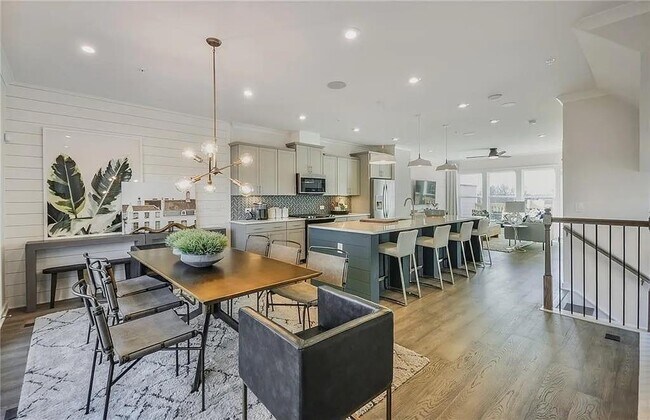 Foto del edificio - 545 Whitlox Rd NW