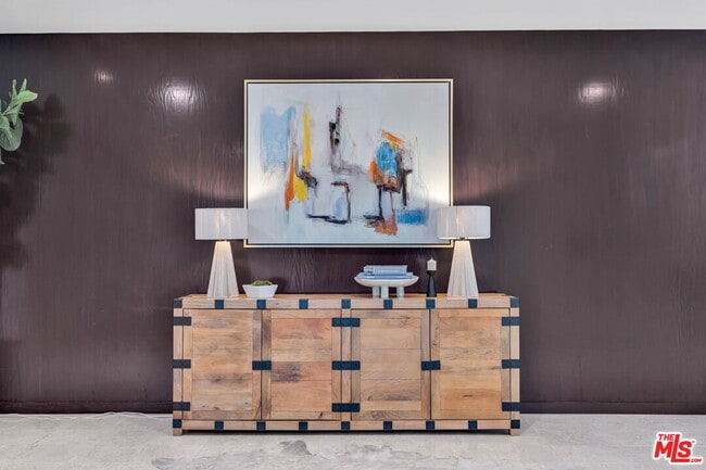 Foto del edificio - 802 N Crescent Dr