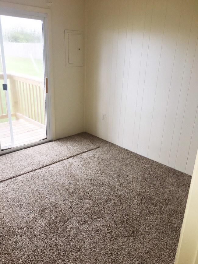 Building Photo - 115 E Sothel St