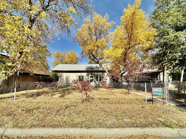 Building Photo - 1630 Poplar St