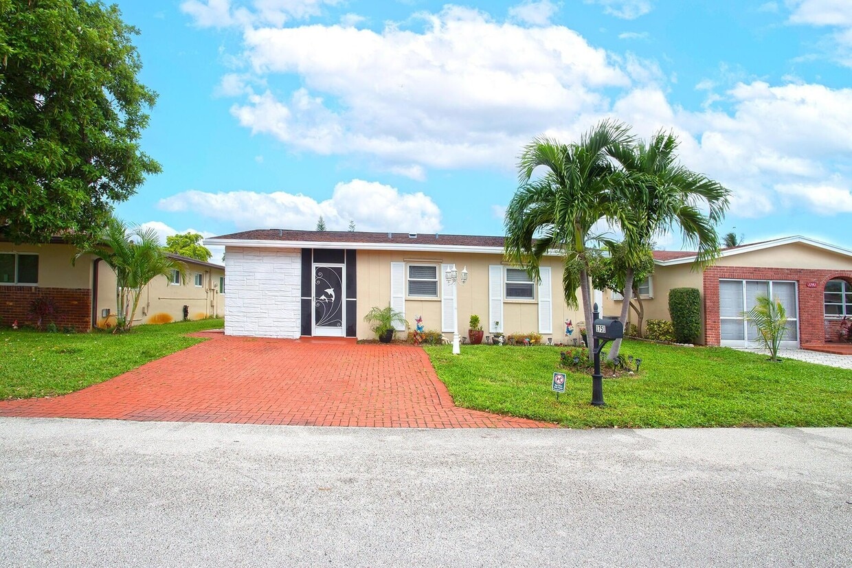 Foto principal - 1751 NW 48th Pl