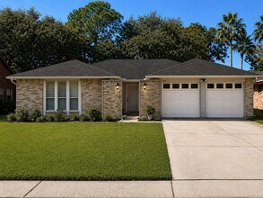 Building Photo - 309 Meadow Wood Ct