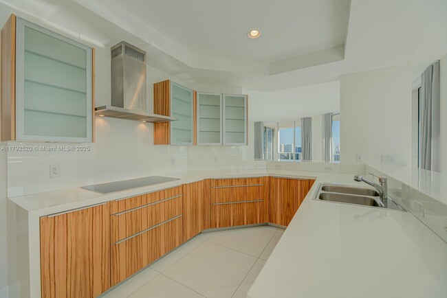 Building Photo - 4100 Island Blvd