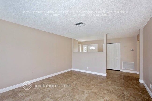 Foto del edificio - 4051 NW 93rd Ave