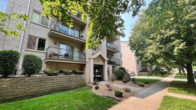 Foto del edificio - 10418 S Keating Ave