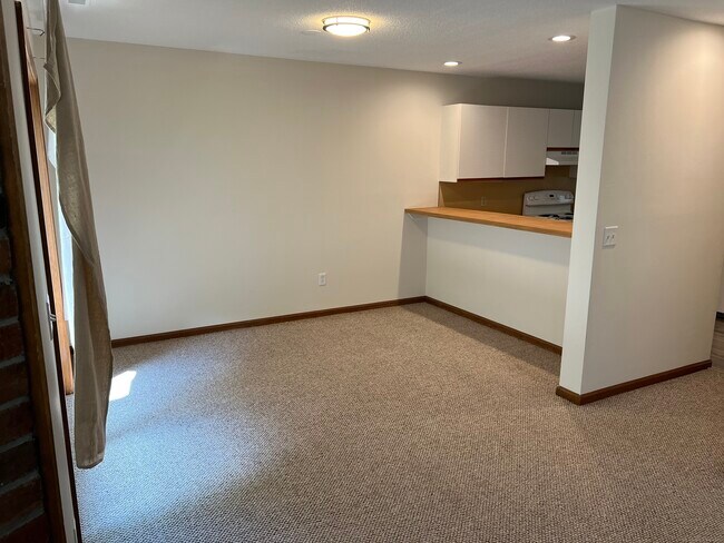 Building Photo - 139 W Grayling Ln