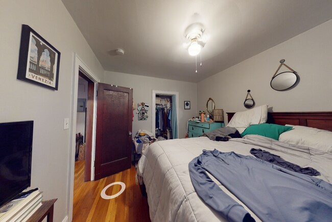 Foto del edificio - 95 College Ave